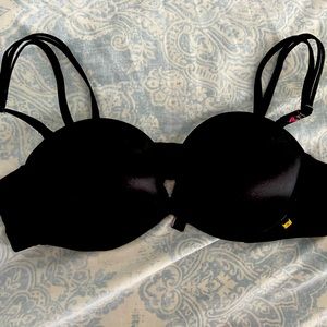 (BRAND NEW) BLACK VICTORIAS SECRET PUSH UP MULTI WAY BRA